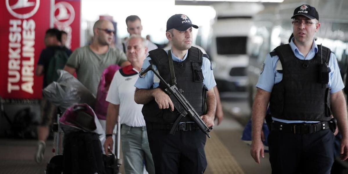 Po útoku na istanbulskom letisku zadržali ďalších siedmich podozrivých