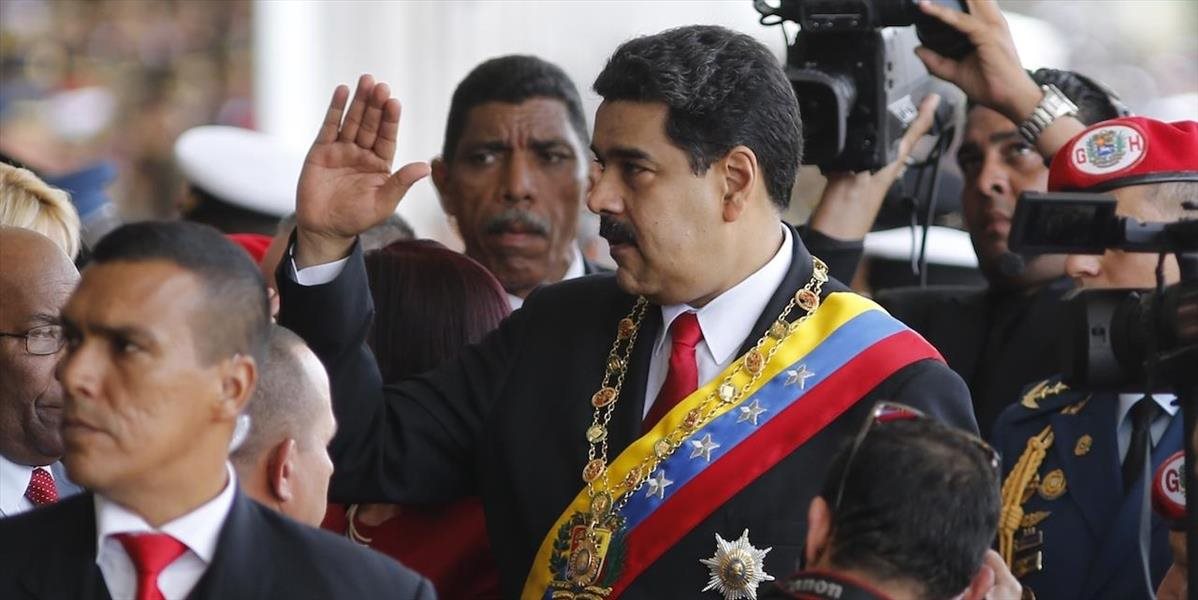 Venezuela otvorila v nedeľu po prvý raz na 12 hodín hranice s Kolumbiou