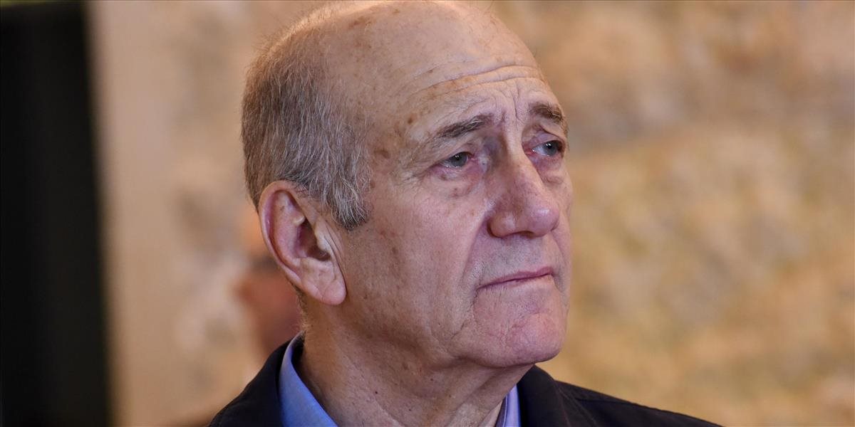 Odsúdený izraelský expremiér Olmert dostal prvú priepustku z väzenia