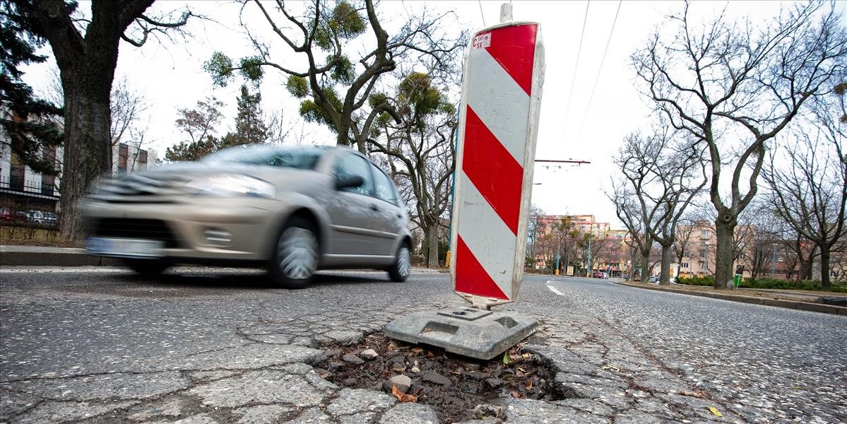 Vodiči v Bratislave musia rátať s viacerými dopravnými obmedzeniami