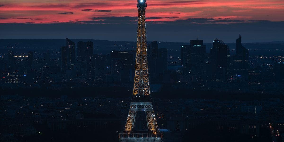 Turisti sa v pondelok na Eiffelovu vežu nedostali