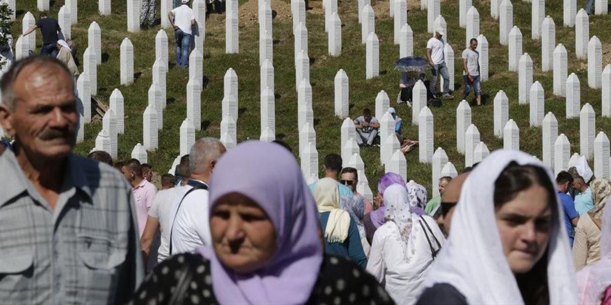 Na 21. výročie masakry v Srebrenici pochovali ďalších 127 obetí