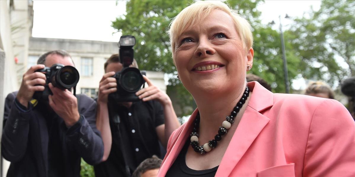 Angela Eagleová kandiduje za šéfku labouristov, chce zosadiť Corbyna