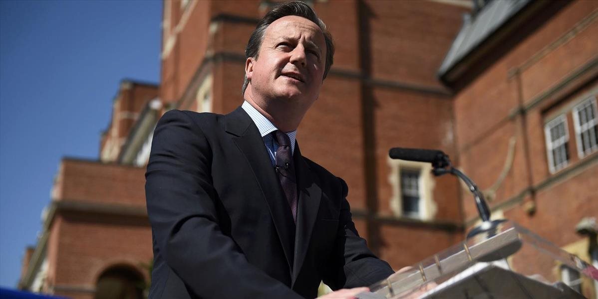 Britský premiér David Cameron odstúpi v stredu, premiérkou bude Mayová