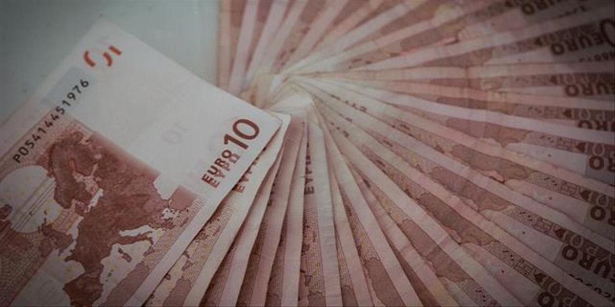Euro a libra posilnili voči doláru