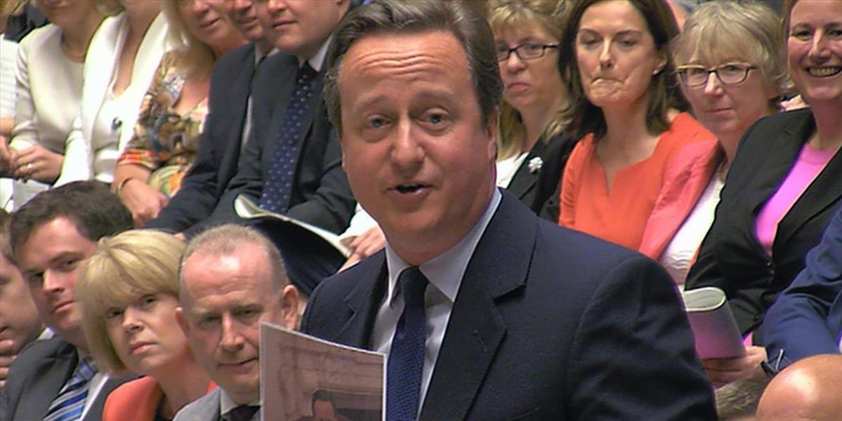 Britský premiér Cameron sa rozlúčil s parlamentom, zobral to s humorom