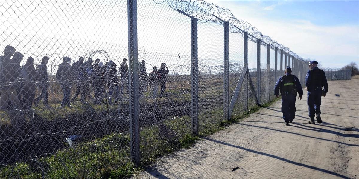 Maďarskí a rakúski ministri prerokovali spoluprácu pri ochrane hraníc