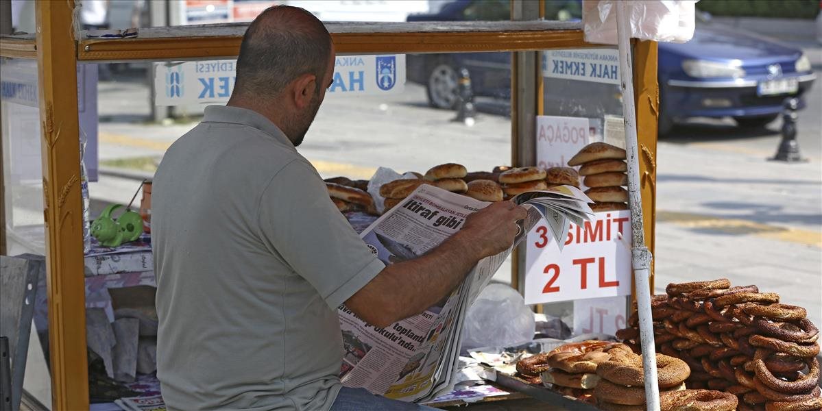 Na napätie v Turecku doplácajú firmy, rastie počet bankrotov