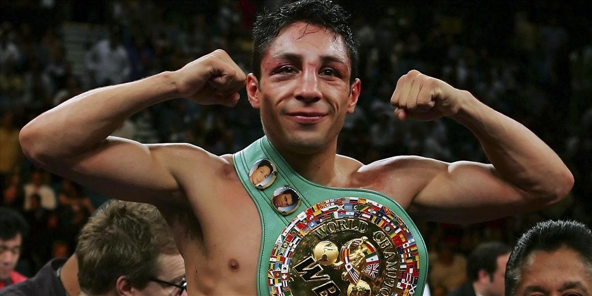 Boxer Israel Vazquez príde o pravé oko