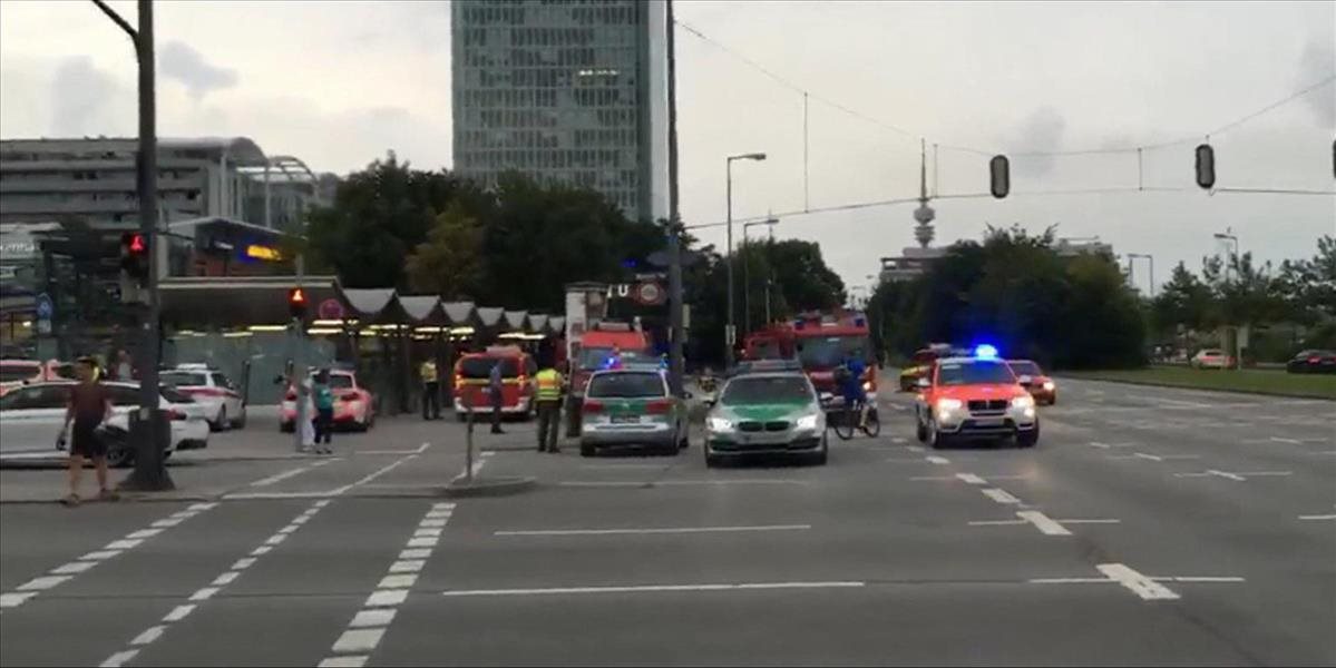 FOTO a VIDEO V nákupnom centre v Mníchove sa strieľa, polícia uzavrela oblasť