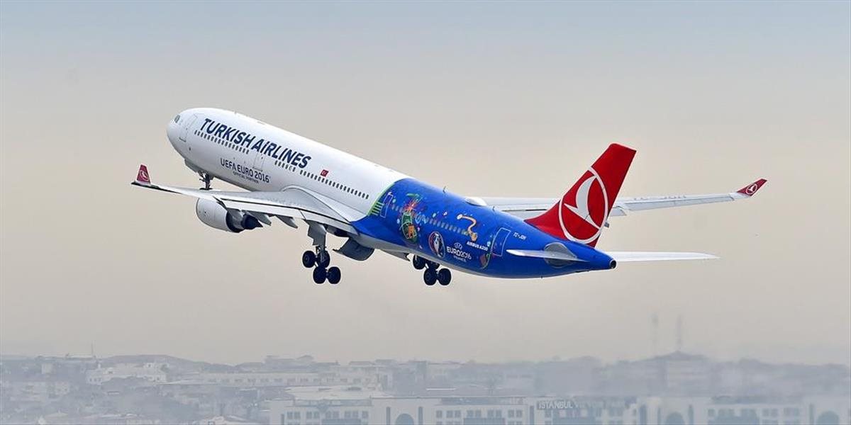 Čistky po prevrate v Turecku pokračujú, Turkish Airlines prepustili 211 ľudí