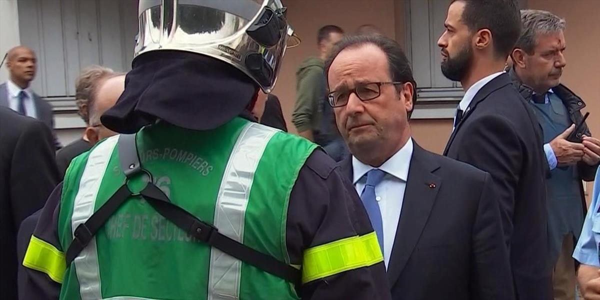 Francúzsky prezident Hollande musel kvôli teroru opäť odložiť návštevu Česka