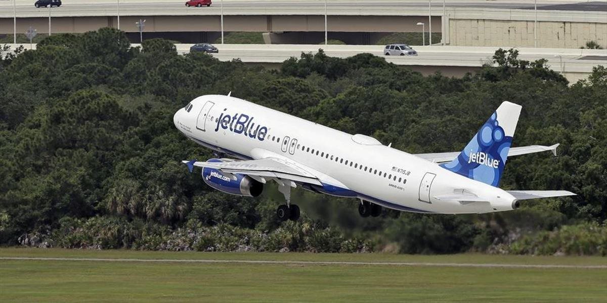 Airbus napriek problémom s dodávkami lietadiel vykázal vyšší zisk