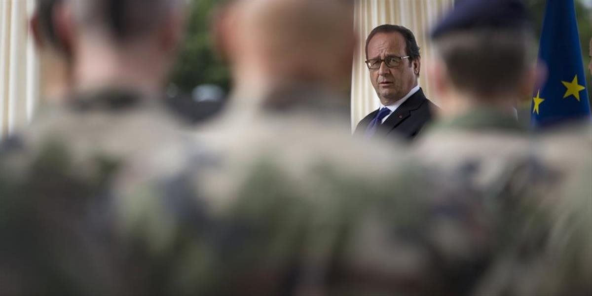 Hollande: Francúzsko vytvorí národnú gardu