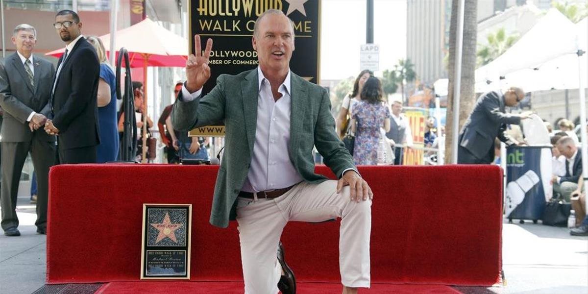 Michael Keaton má svoju hviezdu na Hollywoodskom chodníku slávy