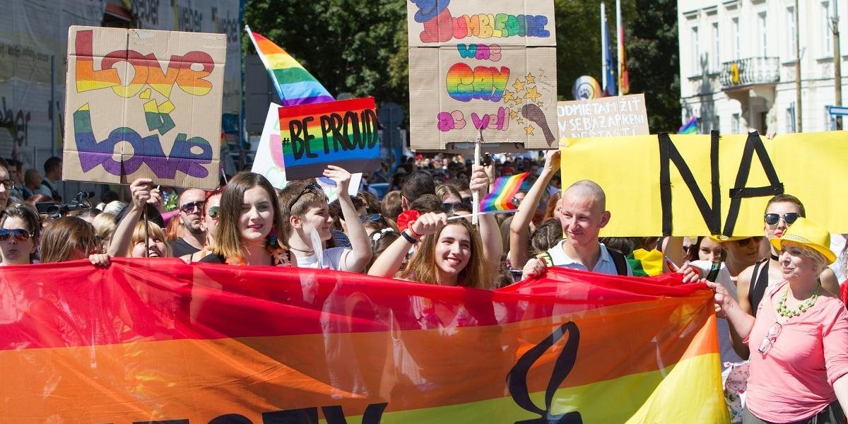 Účastnící Dúhového Pride prešli mestom bez incidentov
