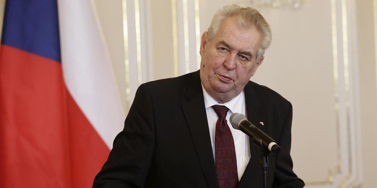 Zeman sa postavil proti terorizmu: Požaduje deportáciu odmietnutých žiadateľov o azyl