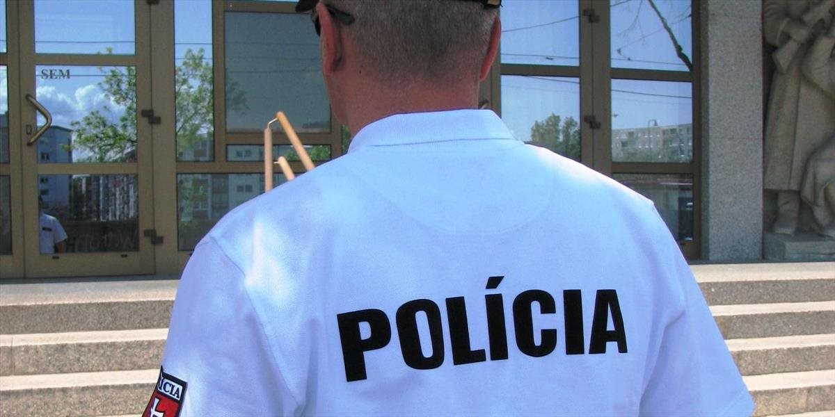 Polícia v rámci akcie na západnom Slovensku zadržali sedem osôb