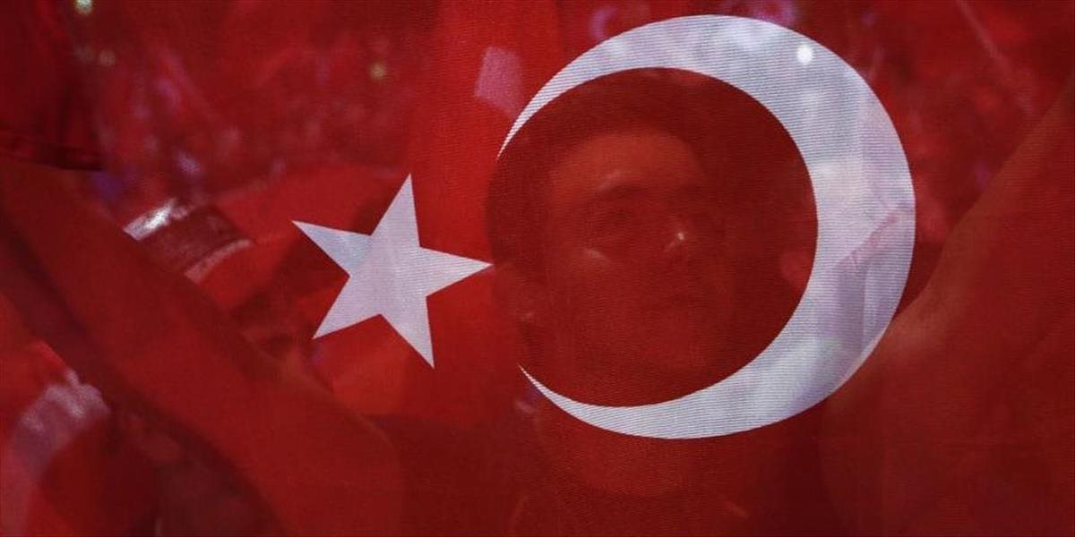 Turecká federácia TFF prepustila 94 funkcionárov