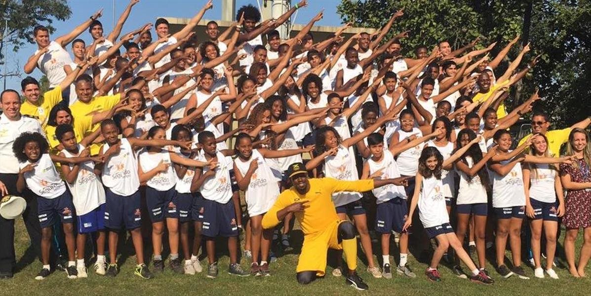 Bolt si v Riu zatrénoval s mládežníkmi z favely