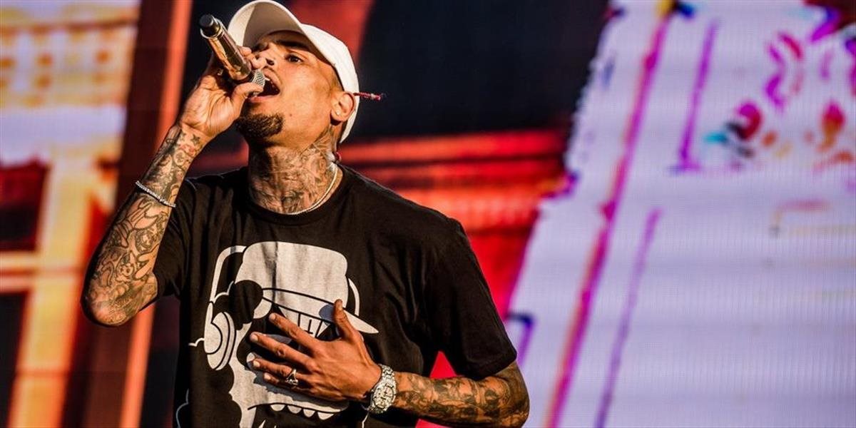 Chris Brown čelí ďalšej žalobe za streľbu v nočnom klube