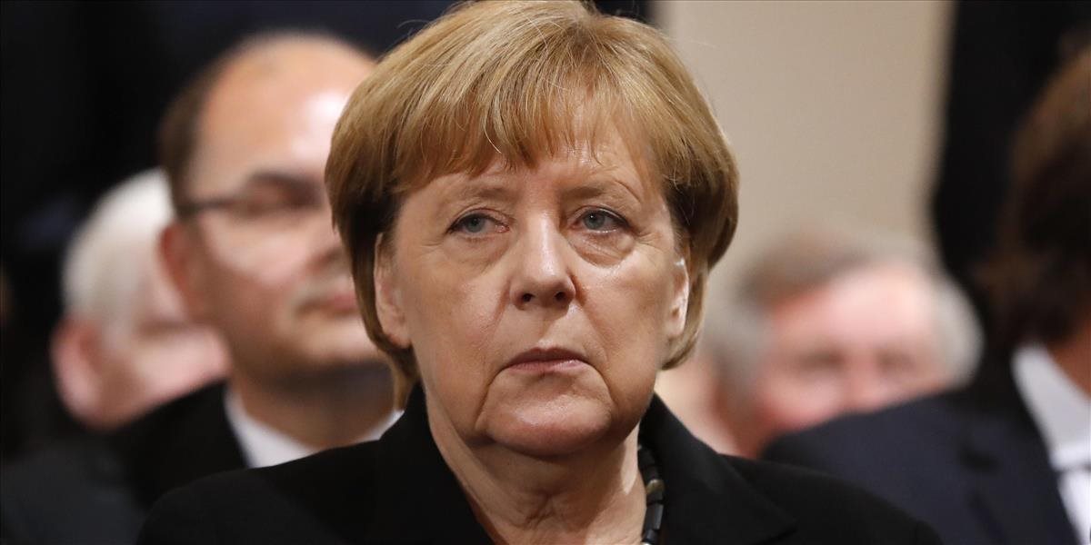 Väčšina Nemcov neviní z útokov Merkelovej utečeneckú politiku