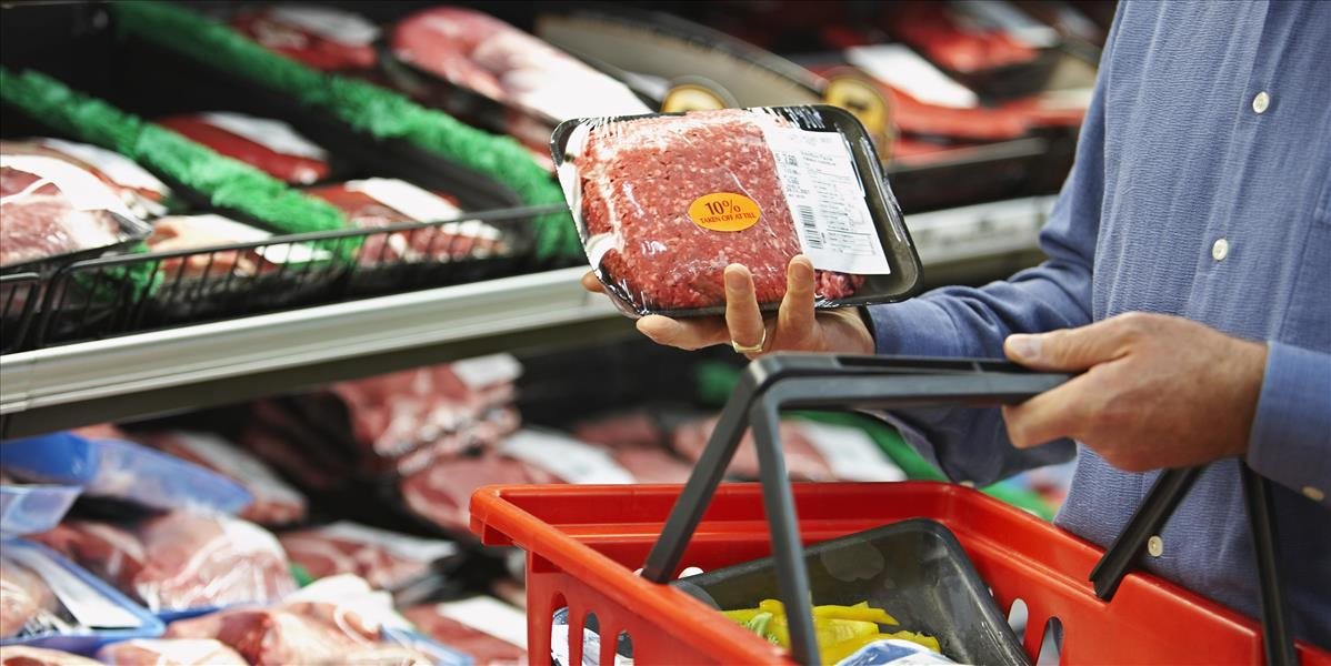 Spotreba mäsa na Slovensku v roku 2015 klesla, zvýšila sa len spotreba bravčoviny