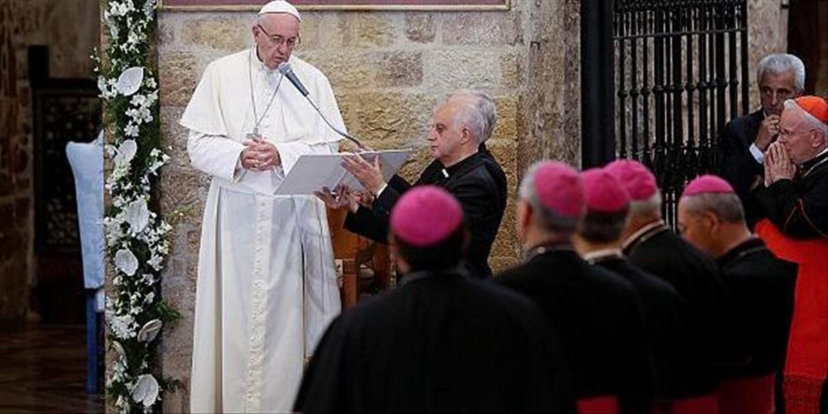 Pápež navštívil kolísku františkánskej rehole v Assisi