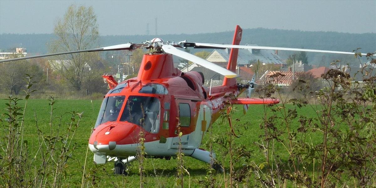 Leteckí záchranári pomáhali dvom zraneným turistom