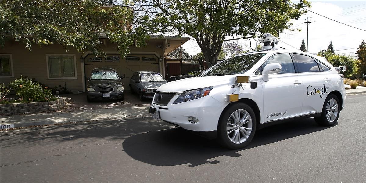 Hlavný vývojár autonómneho vozidla Google Chris Urmson odchádza