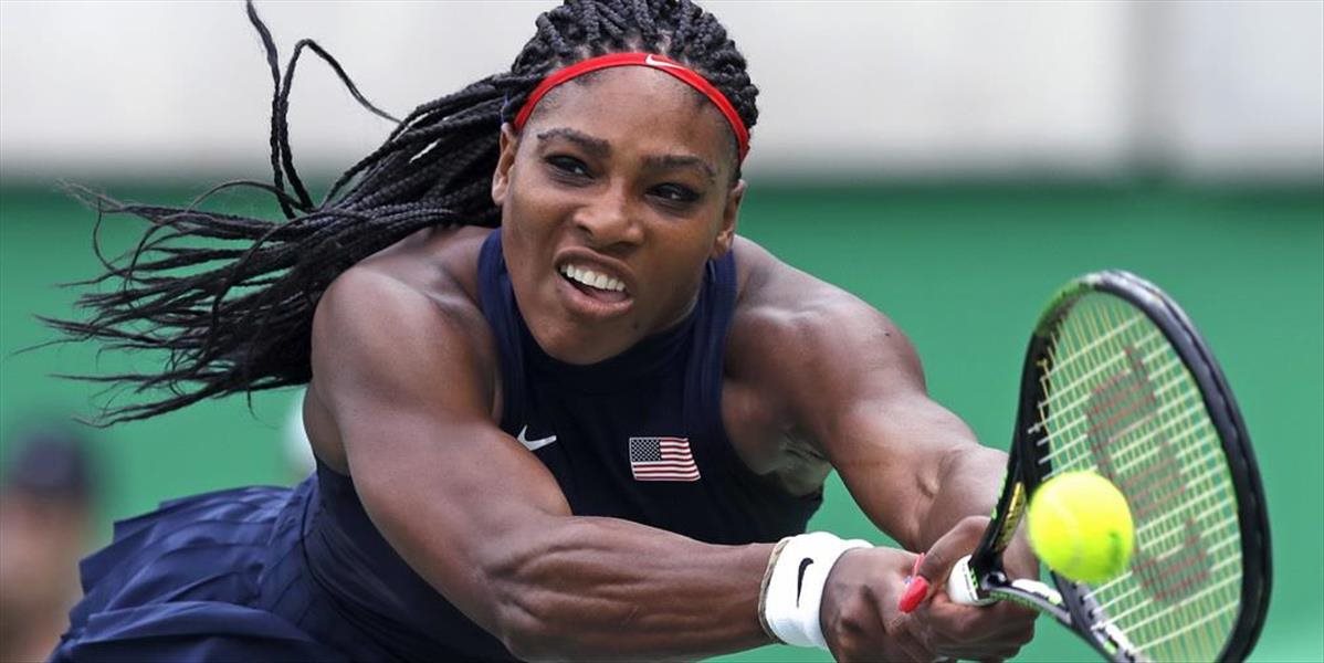 Obhajkyňa zlata Serena postúpila, ale prekážal jej vietor
