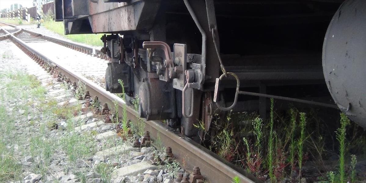 Na Ukrajine zmarili teroristický útok: Muža zadržali, keď kládol bombu na železničný most