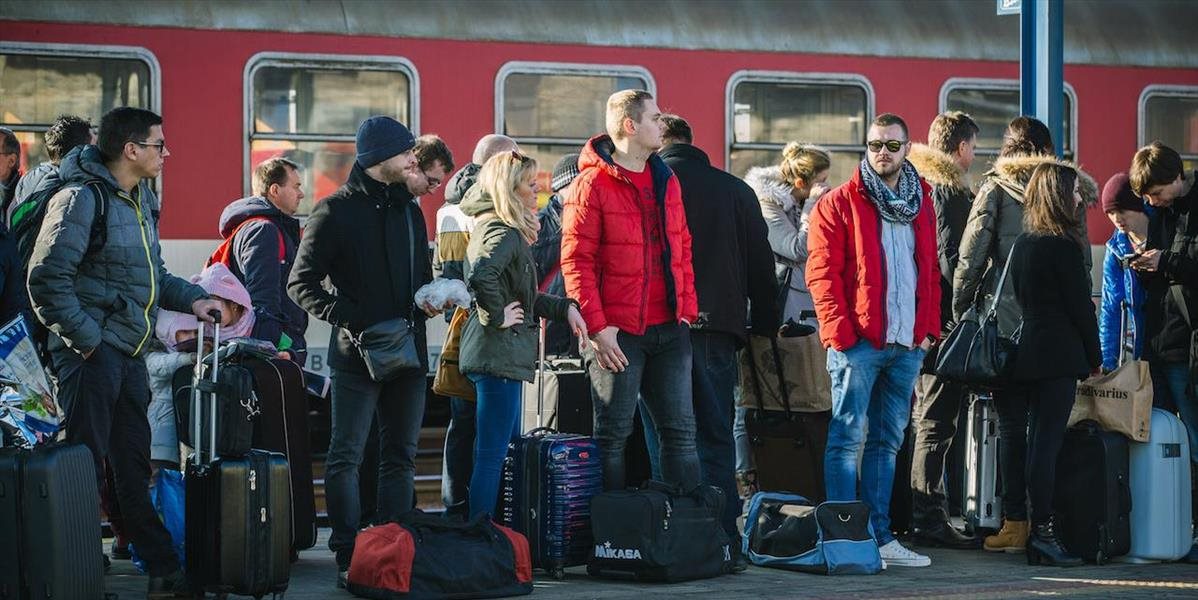 ŽSR prosia cestujúcich o trpezlivosť: Opravujú most v úseku Hlohovec - Leopoldov