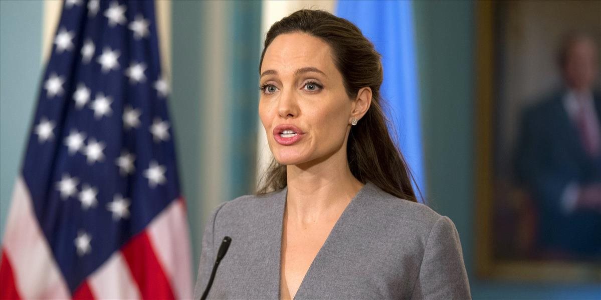 Angelina Jolie si za katedru zrejme nesadne, Georgetown University poprela ich spoluprácu