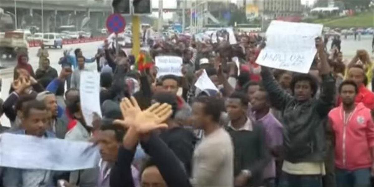 VIDEO Etnické nepokoje v Etiópii si počas víkendu vyžiadali desiatky mŕtvych