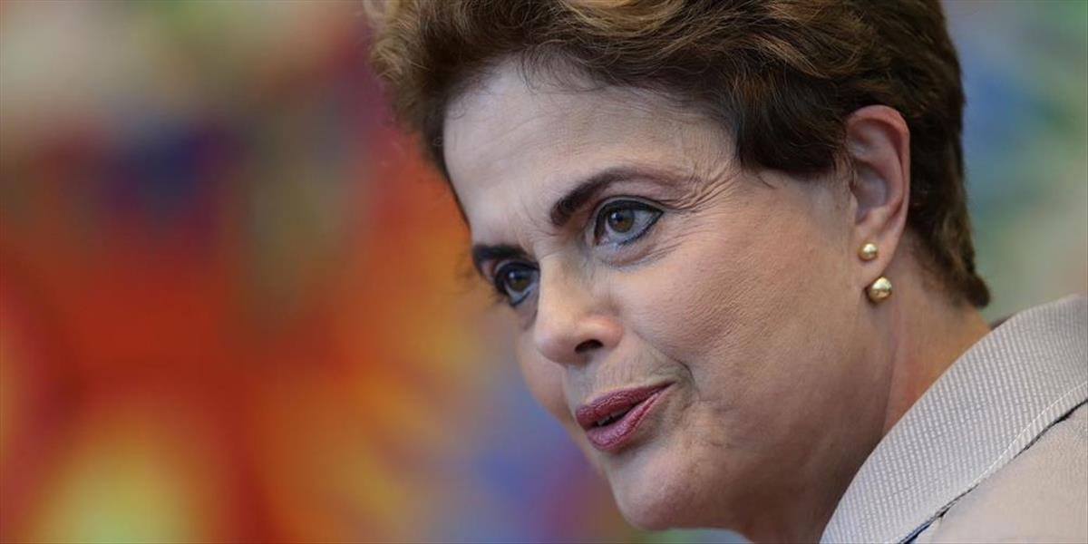 Brazílsky Senát odmietol zastaviť proces impeachmentu voči Rousseffovej