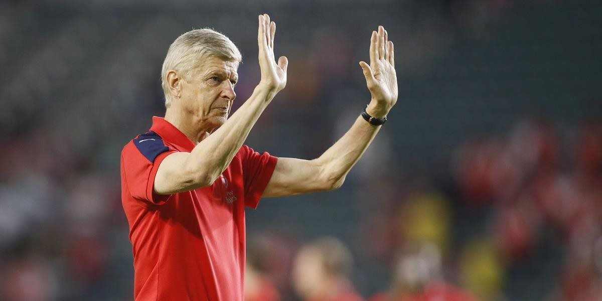 Wenger vymenoval Mertesackera za kapitána Arsenalu