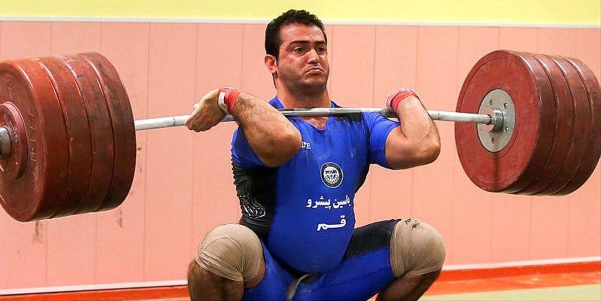 Sohrab Moradi z Iránu sa stal olympijským víťazom v súťaži vzpieračov