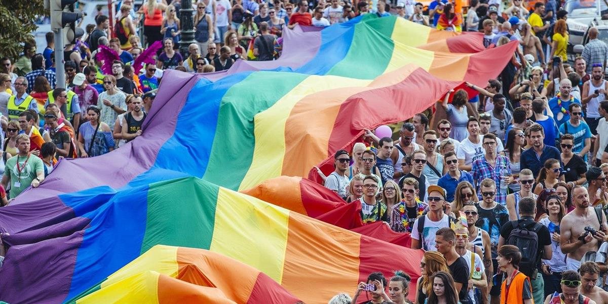 Tisíce ľudí sa zúčastnili pochodu Prague Pride