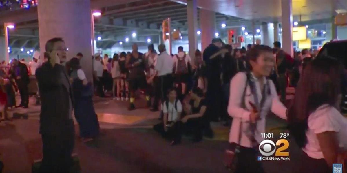 Na newyorskom letisku sa údajne strieľalo: Evakuovali dva terminály