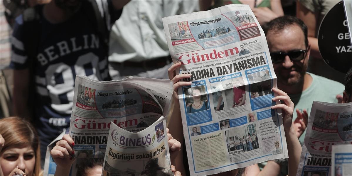 Turecký súd zakázal prokurdské noviny pre údajnú teroristickú propagandu