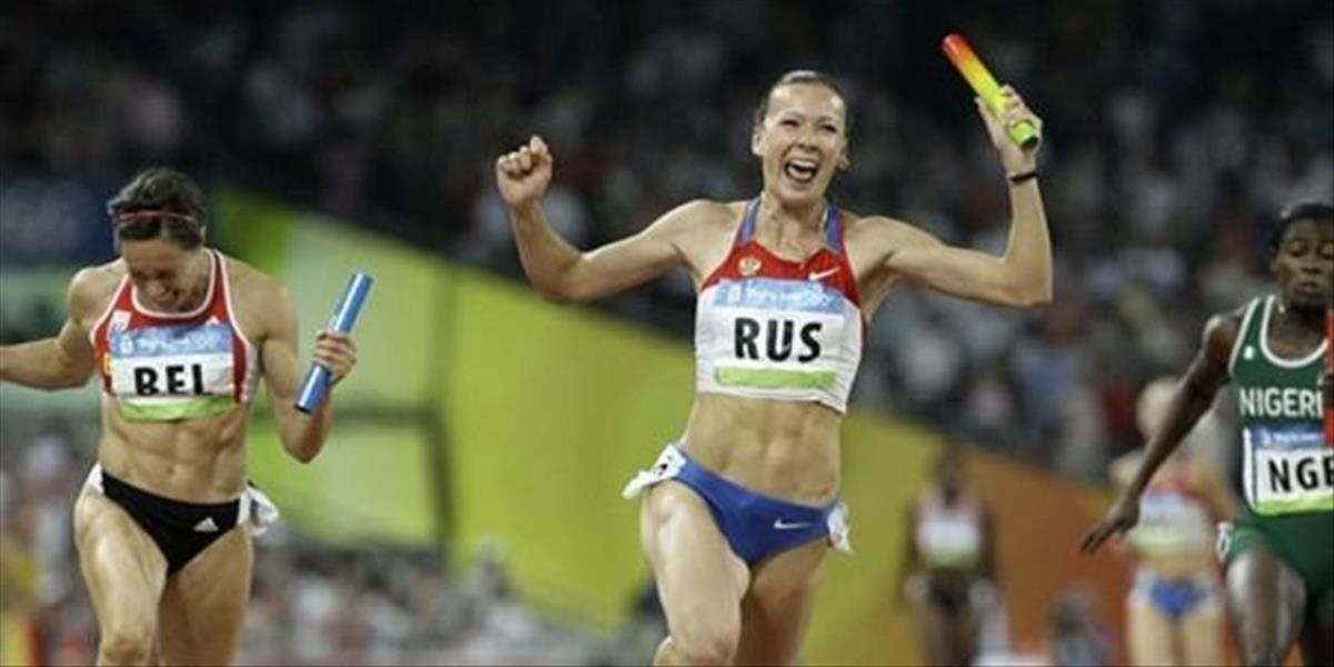 Zlatú ruskú štafetu na 4x100 m z Pekingu diskvalifikovali