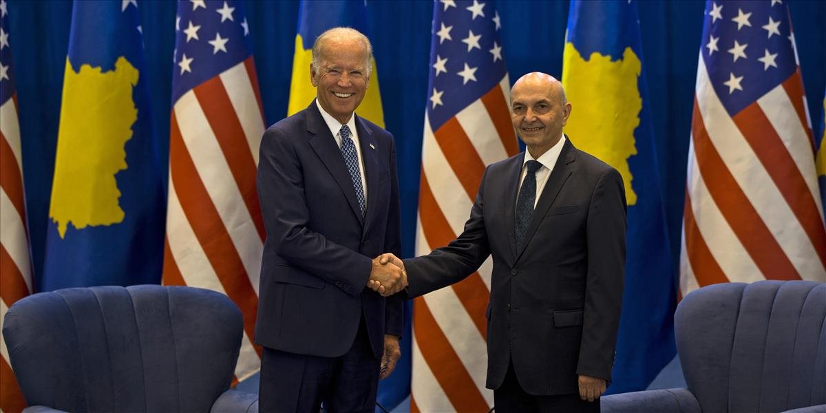 Amerického viceprezidenta Bidena v Kosove vrelo privítali