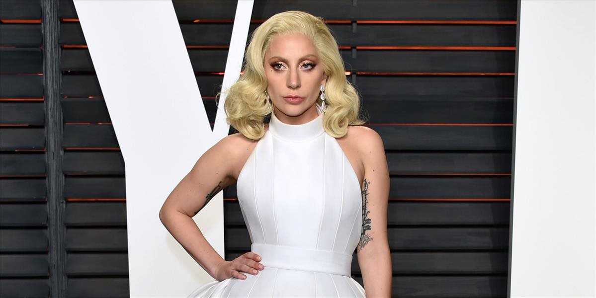 Lady Gaga si zahrá v remakeu filmovej klasiky Zrodila sa hviezda
