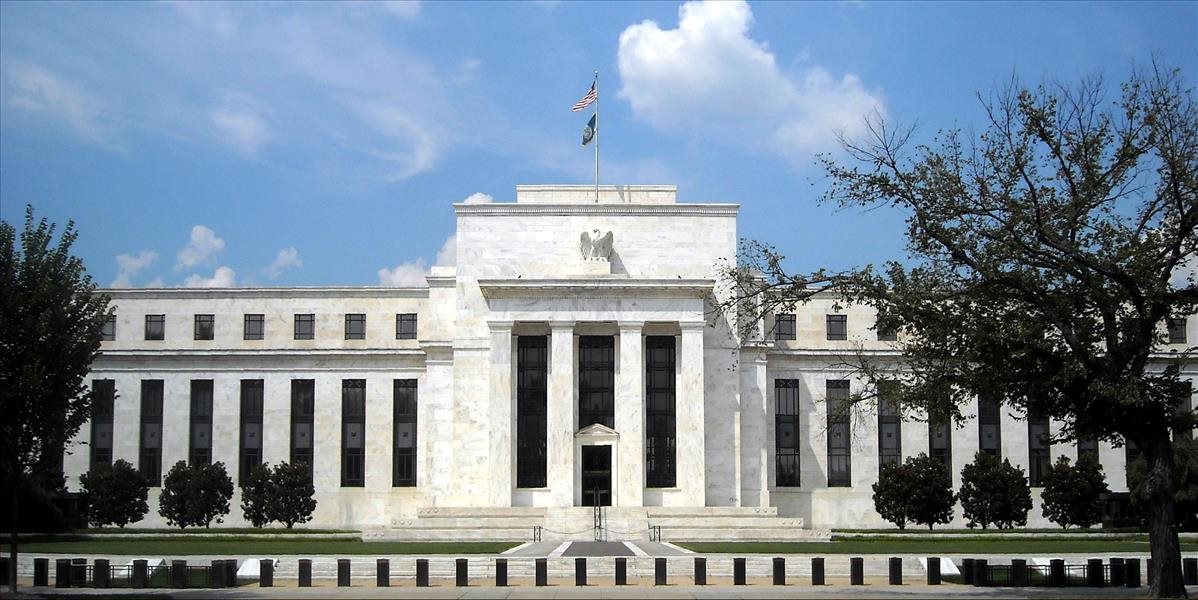 Fed sa so zvyšovaním úrokových sadzieb neponáhľa