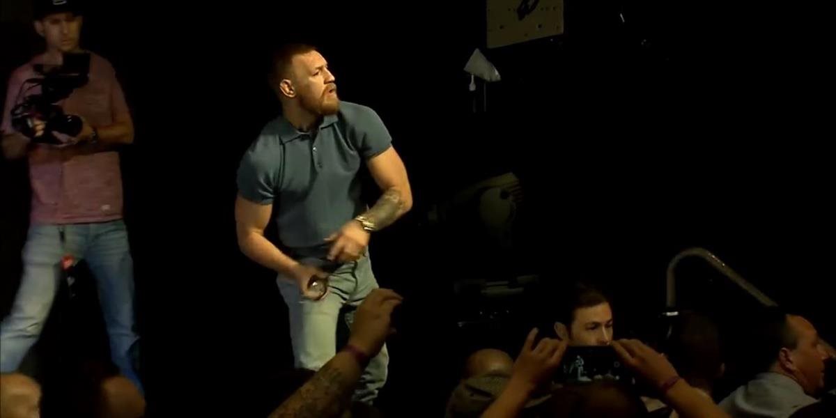 VIDEO Tlačovka pred zápasom UFC medzi McGregorom a Diazom sa poriadne zvrhla