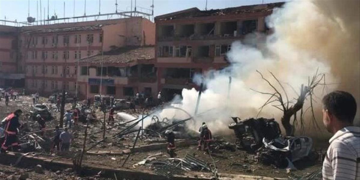 FOTO Dva útoky na východe Turecka si vyžiadali najmenej 6 mŕtvych a 220 zranených