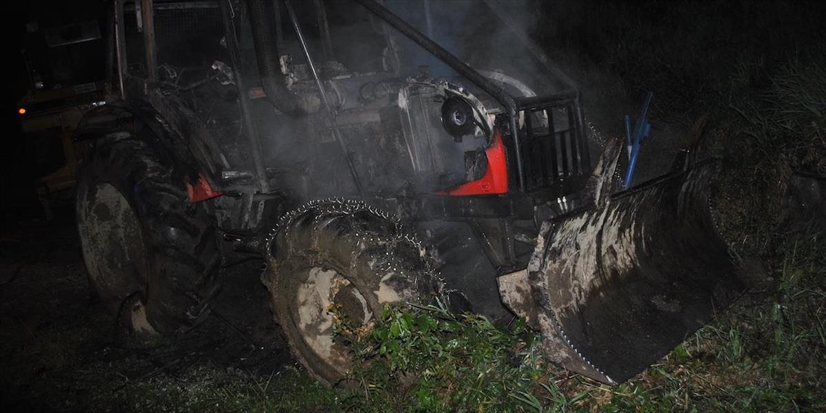 V noci nadnes horeli v Kysuckom Novom Meste dva traktory a buldozér