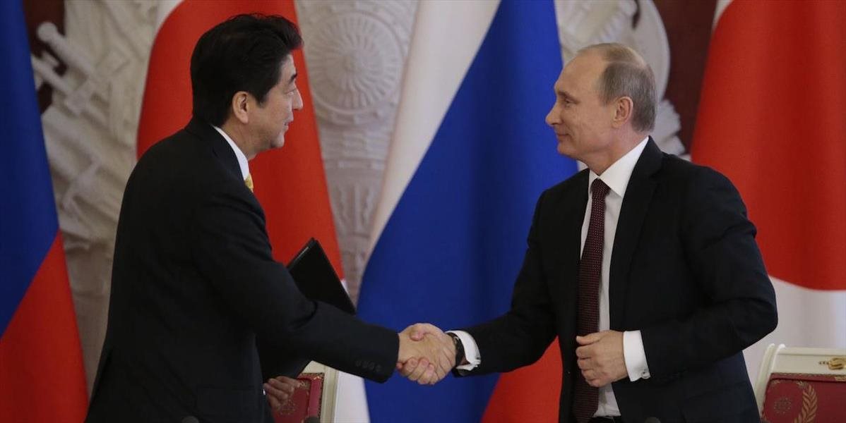 Abe a Putin sa stretnú počas Východného ekonomického fóra vo Vladivostoku