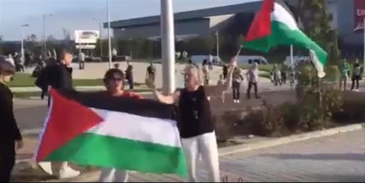 VIDEO Fanúšikovia Celtic Glasgow provokovali palestínskymi vlajkami, klub zrejme neminie trest